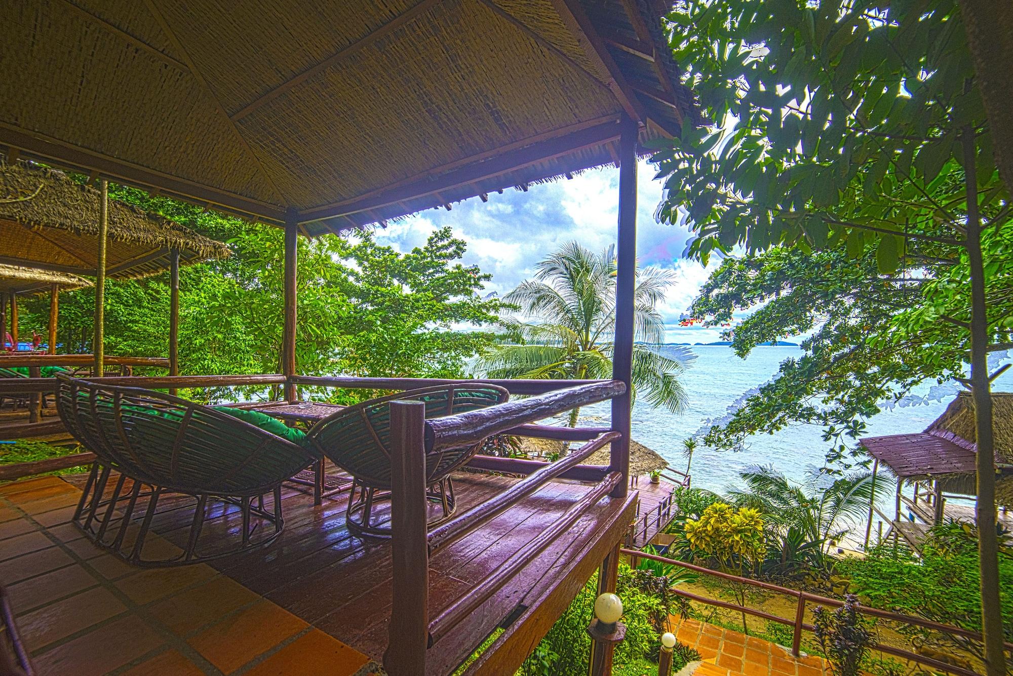 Above Us Only Sky Hotel สีหนุวิลล์ ภายนอก รูปภาพ